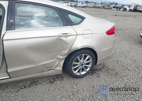 2017 Ford Fusion Se z USA, uszkodzony, nr VIN 3FA6P0H70HR299837